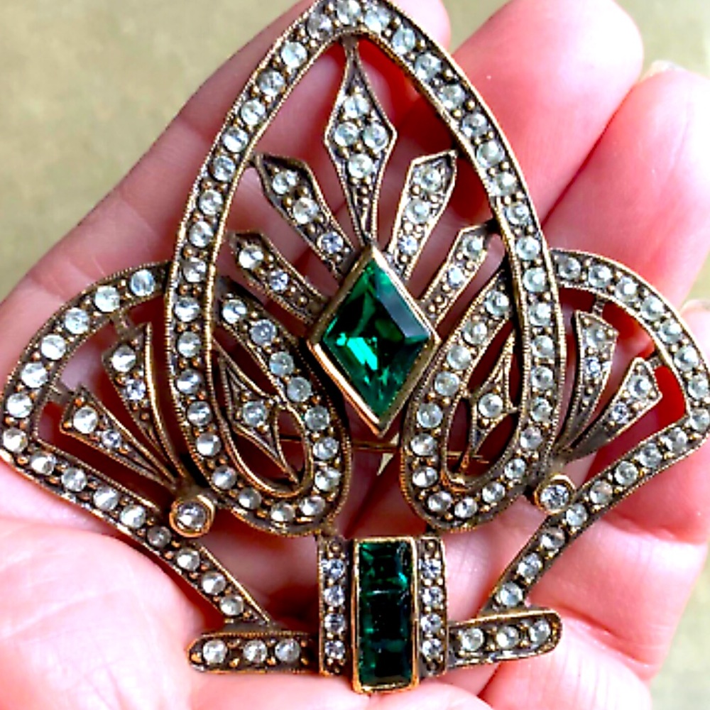 Rare, couture, pristine Les Bernard brooch - Picture 5 of 6